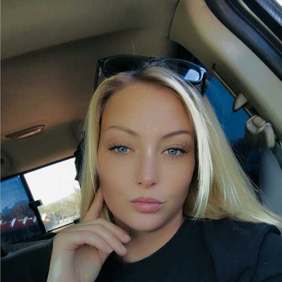 jackiedell975